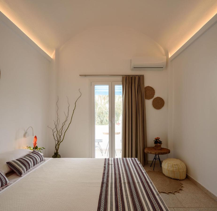 Cal Day Rooms Santorini Perissa  Exterior foto