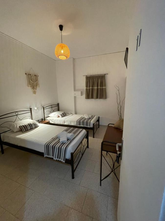 Cal Day Rooms Santorini Perissa  Exterior foto