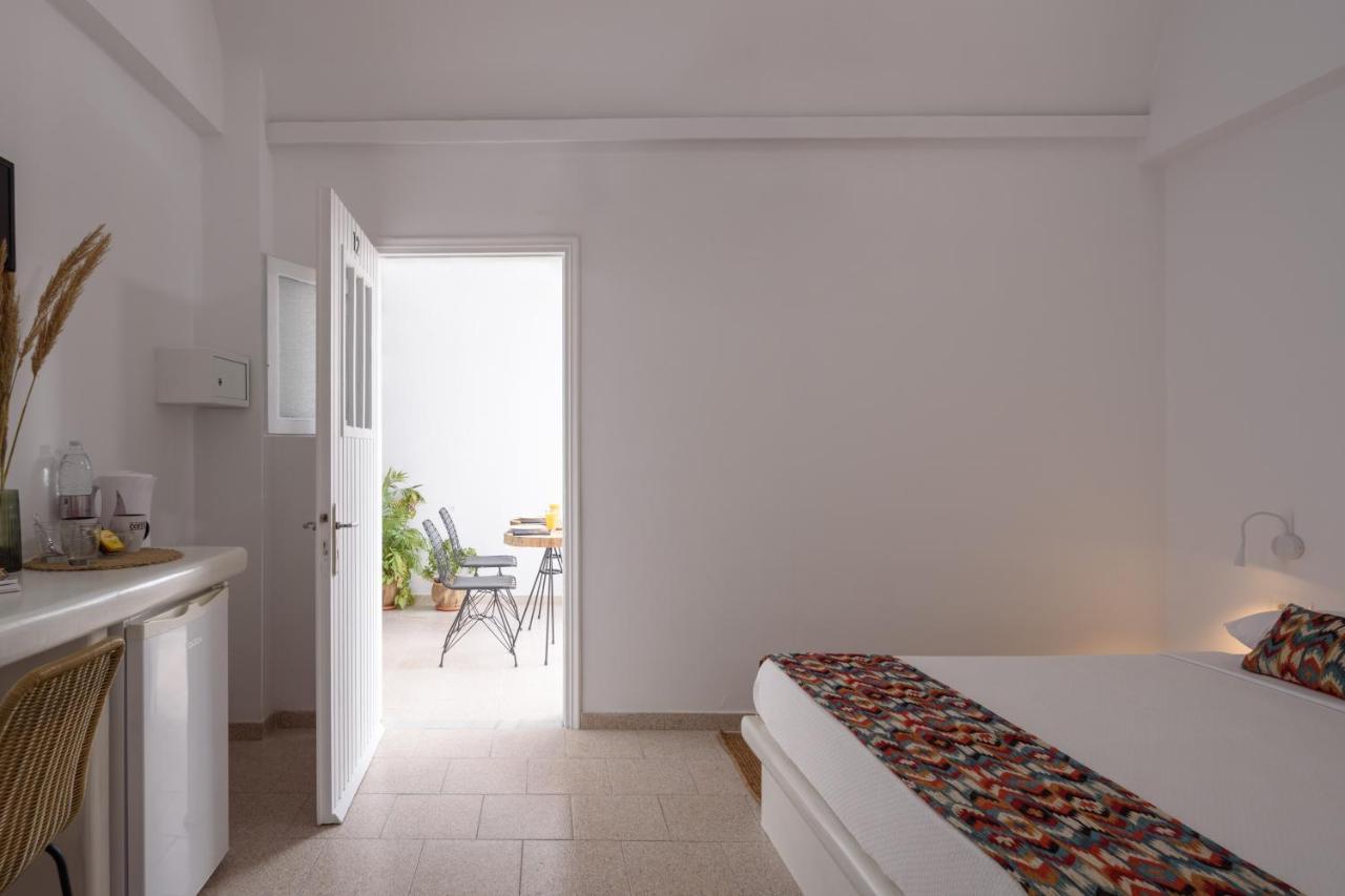 Cal Day Rooms Santorini Perissa  Exterior foto