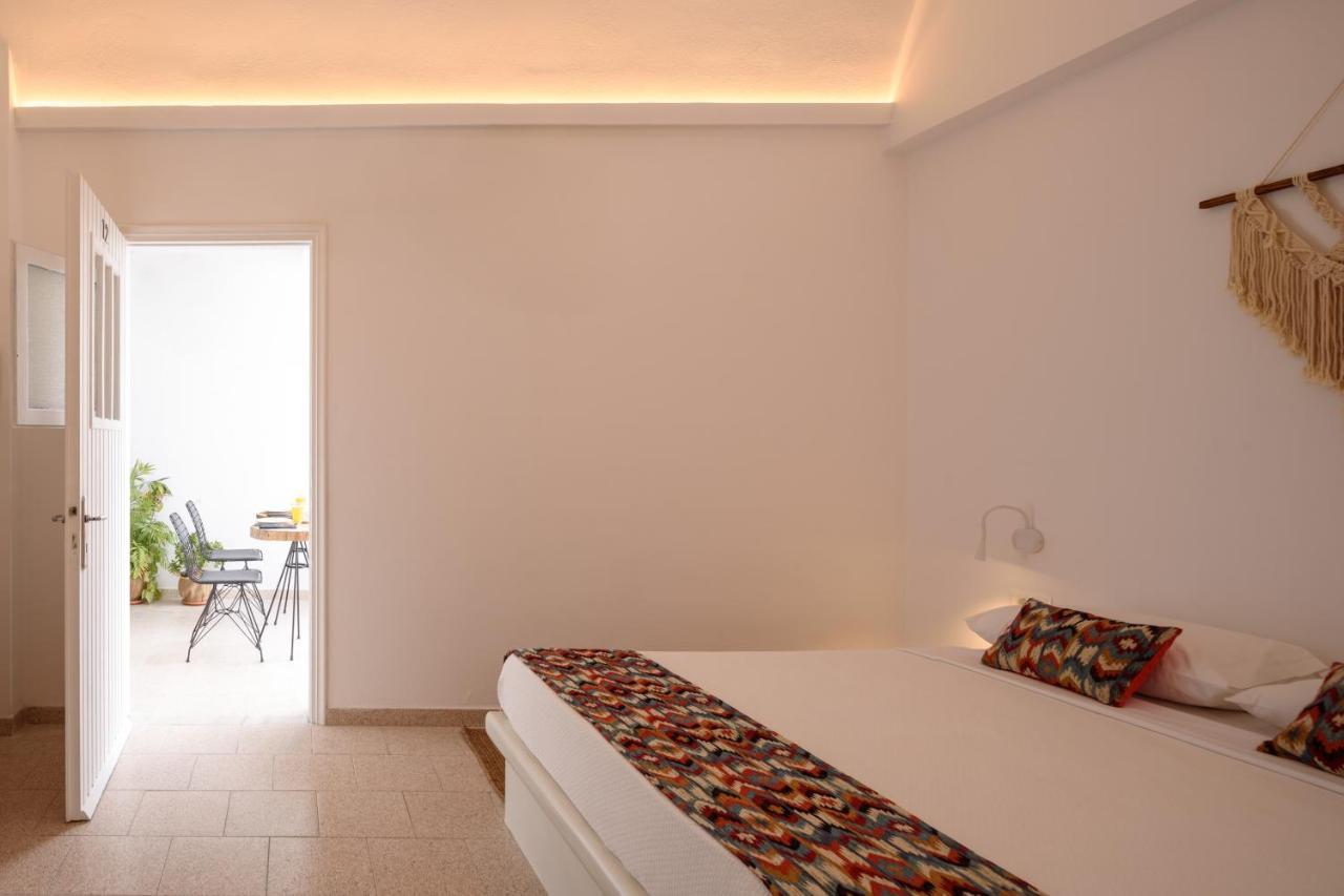 Cal Day Rooms Santorini Perissa  Exterior foto
