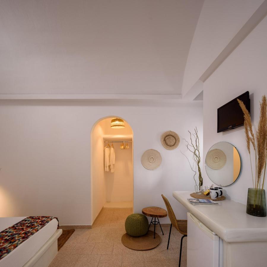 Cal Day Rooms Santorini Perissa  Exterior foto